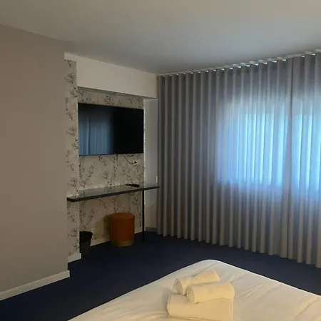 White Guest Villa